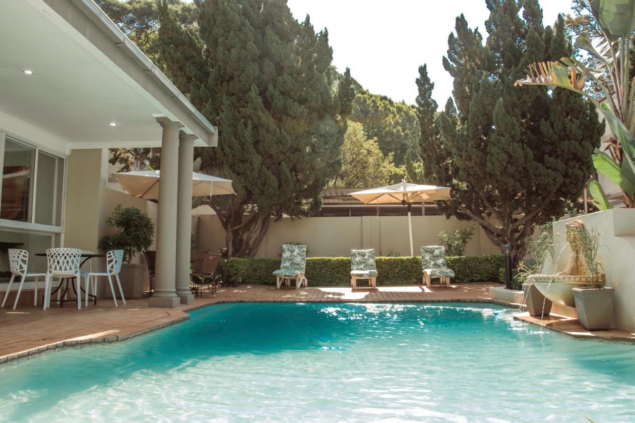 Villa Via Executive Suites With Power Back-Up Sandton Exterior foto