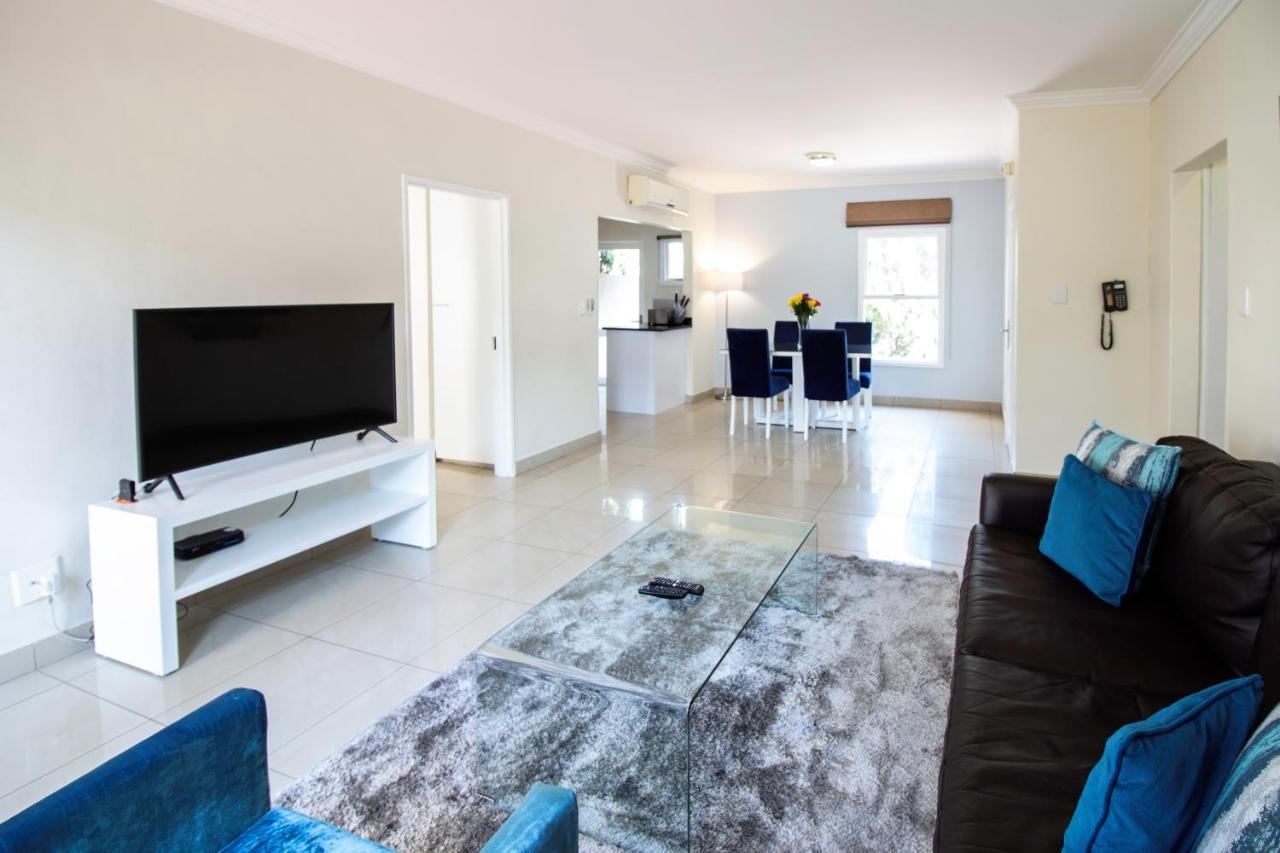 Villa Via Executive Suites With Power Back-Up Sandton Exterior foto