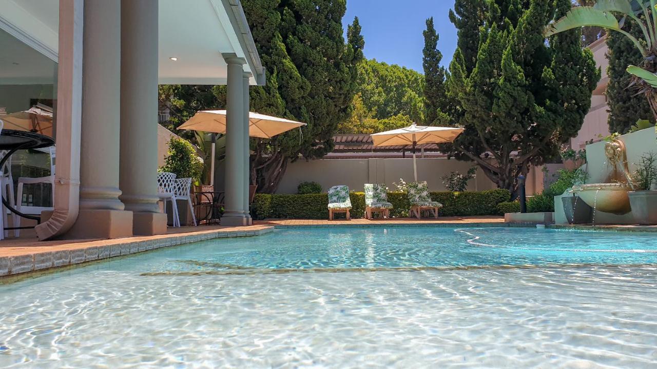 Villa Via Executive Suites With Power Back-Up Sandton Exterior foto